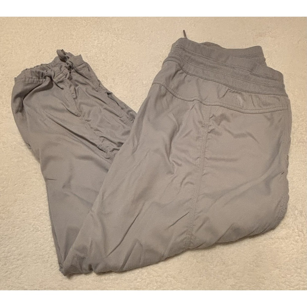 The North Face Aphrodite Capri Pants Womens XL Gray Hiking Outdoor Activewear